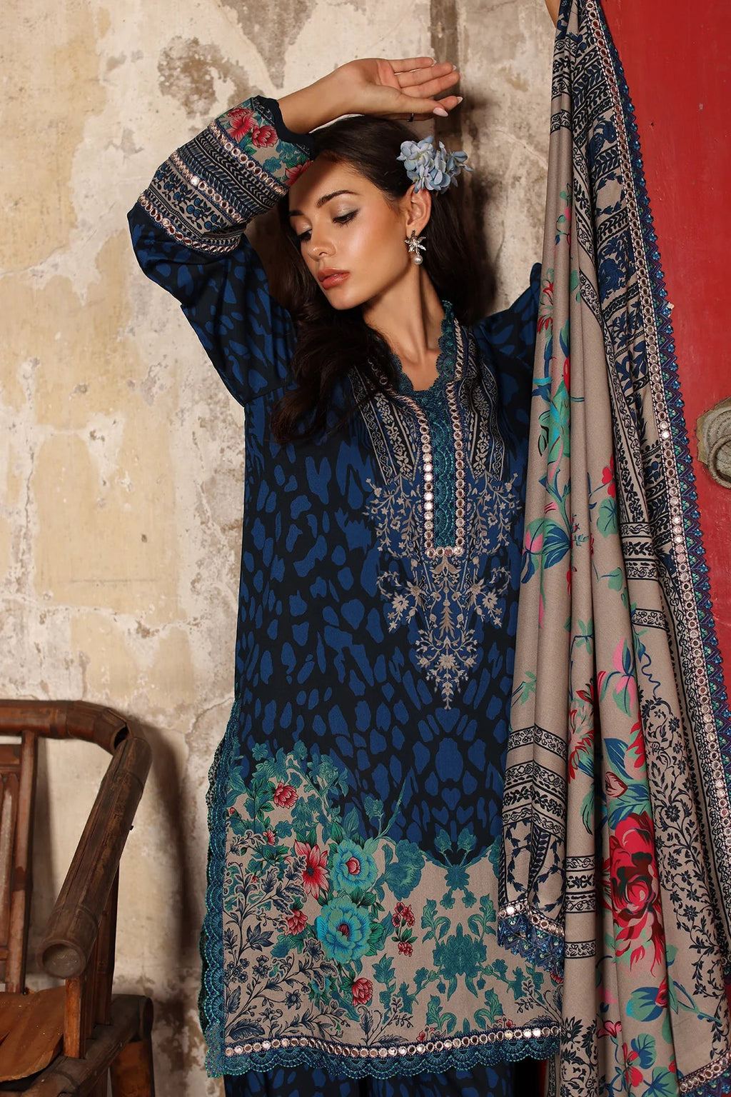 CHARIZMA ANIQ '26 - 09