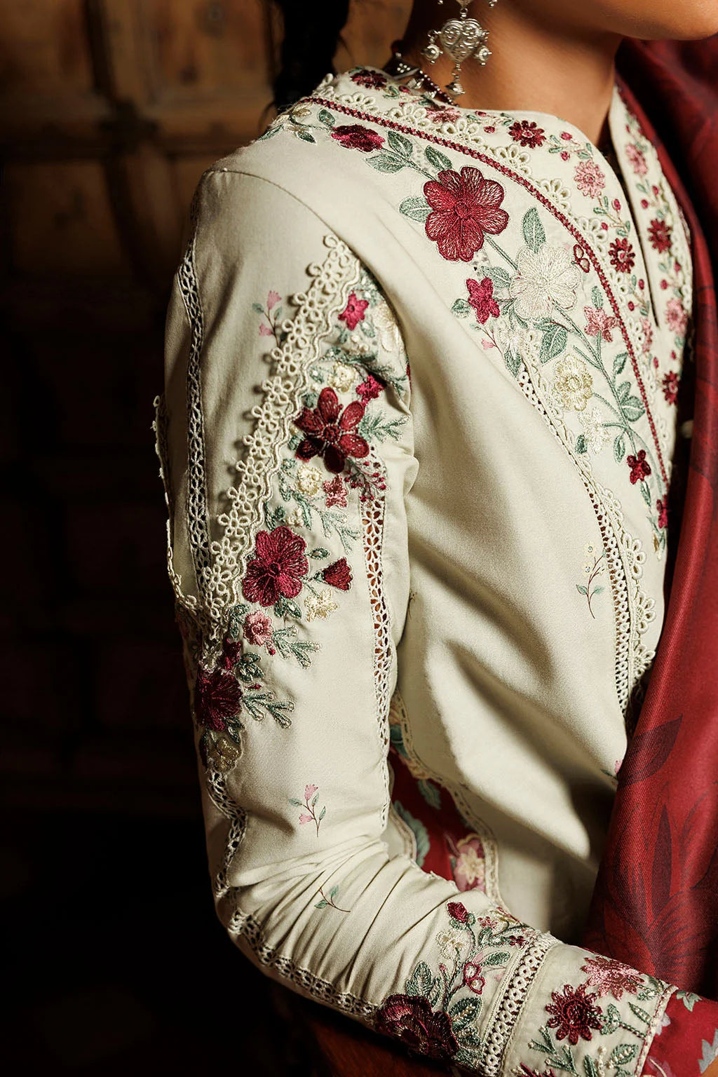 IZNIK FALL '26 - 08
