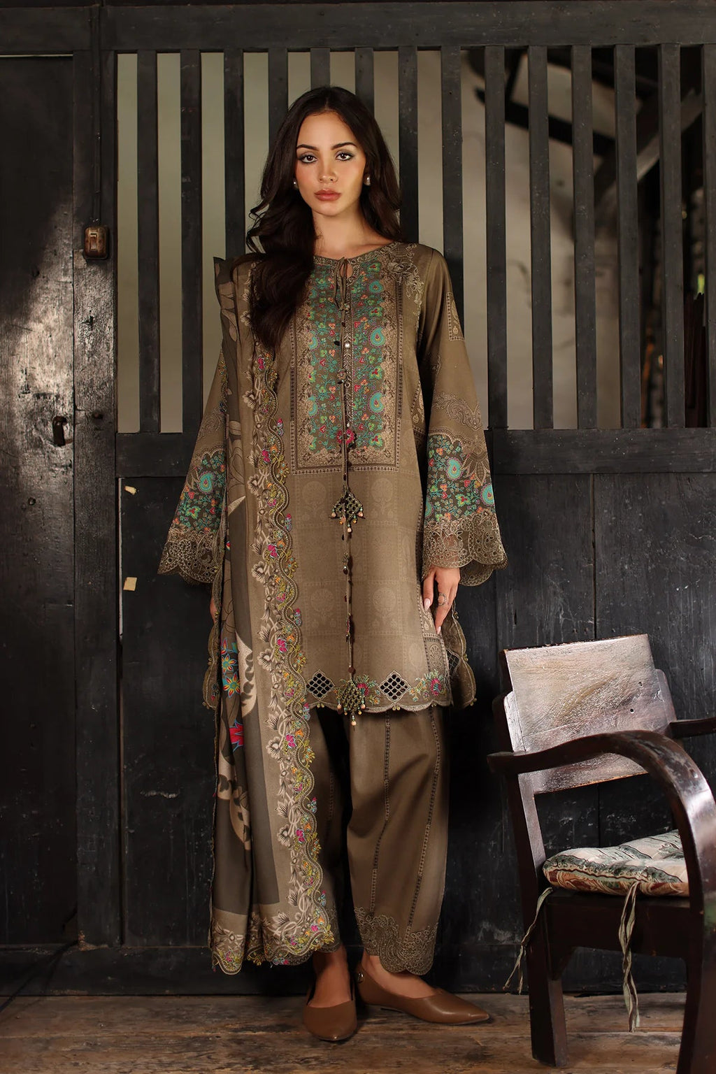CHARIZMA ANIQ '26 - 05