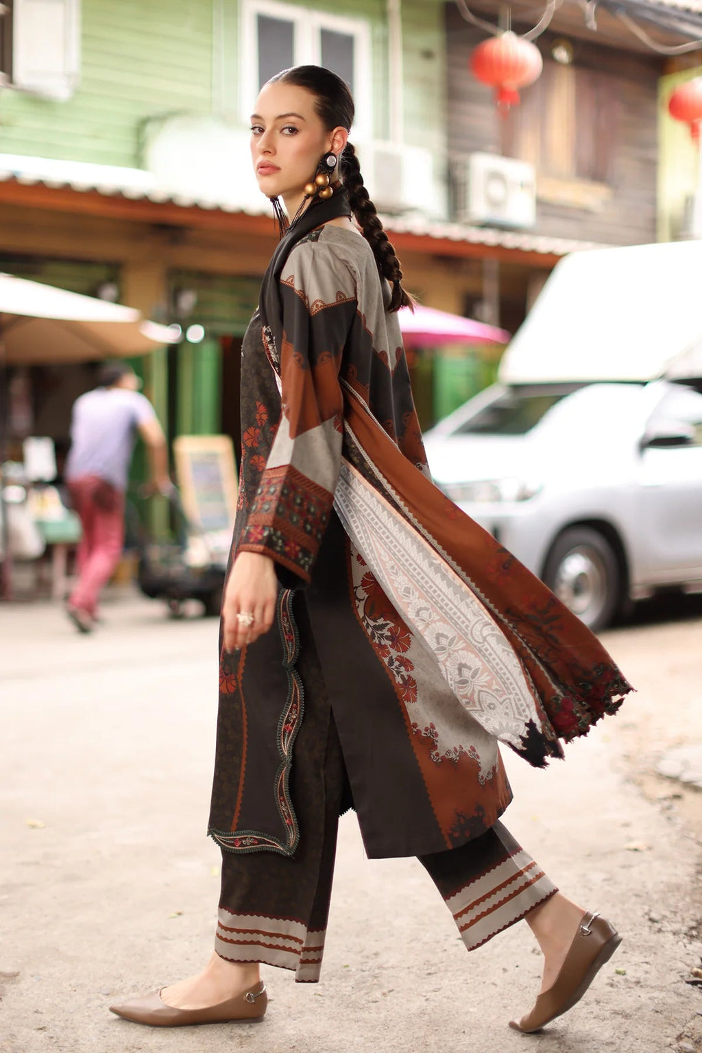 CHARIZMA ANIQ '26 - 07