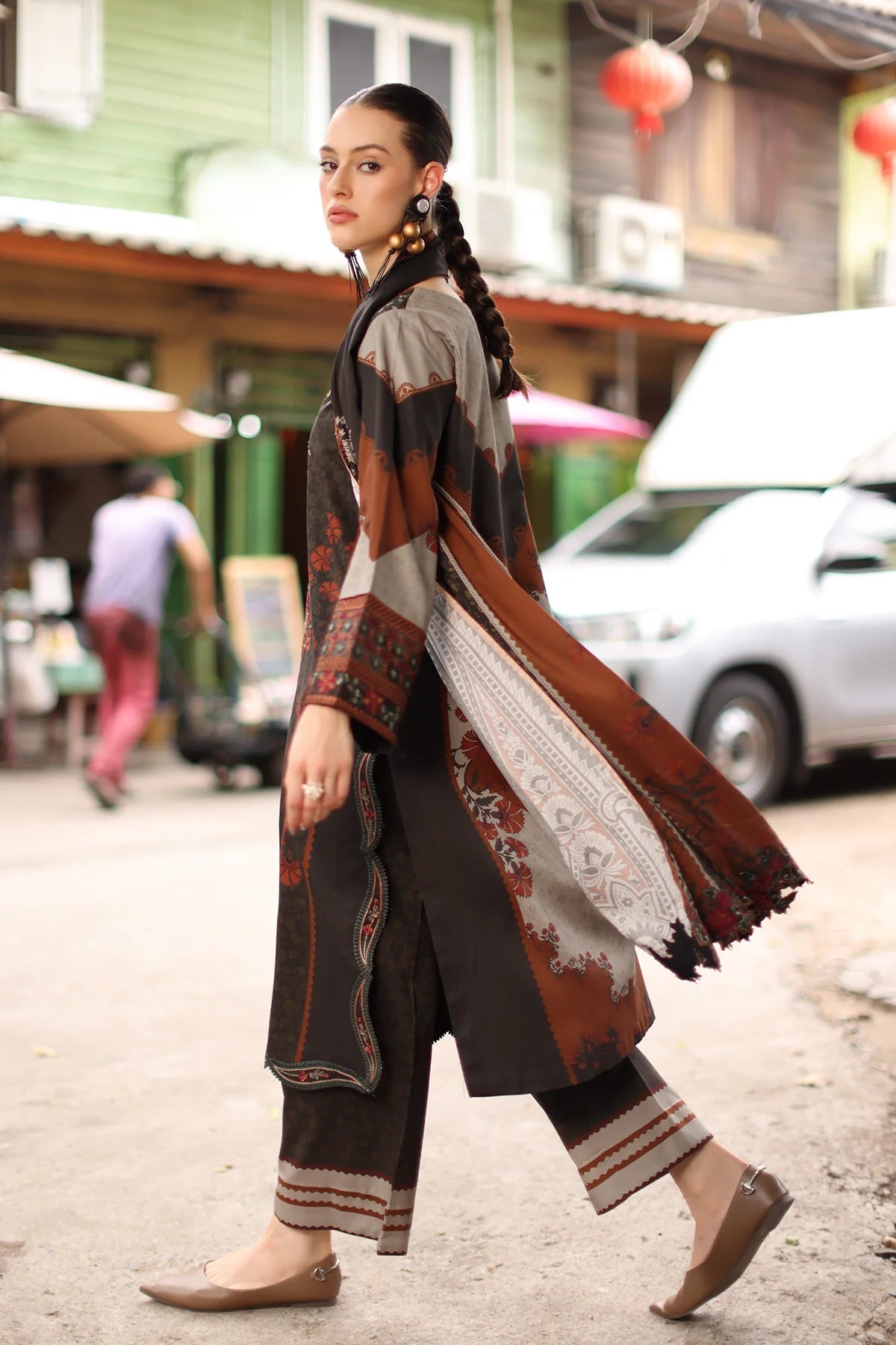 CHARIZMA ANIQ '26 - 07