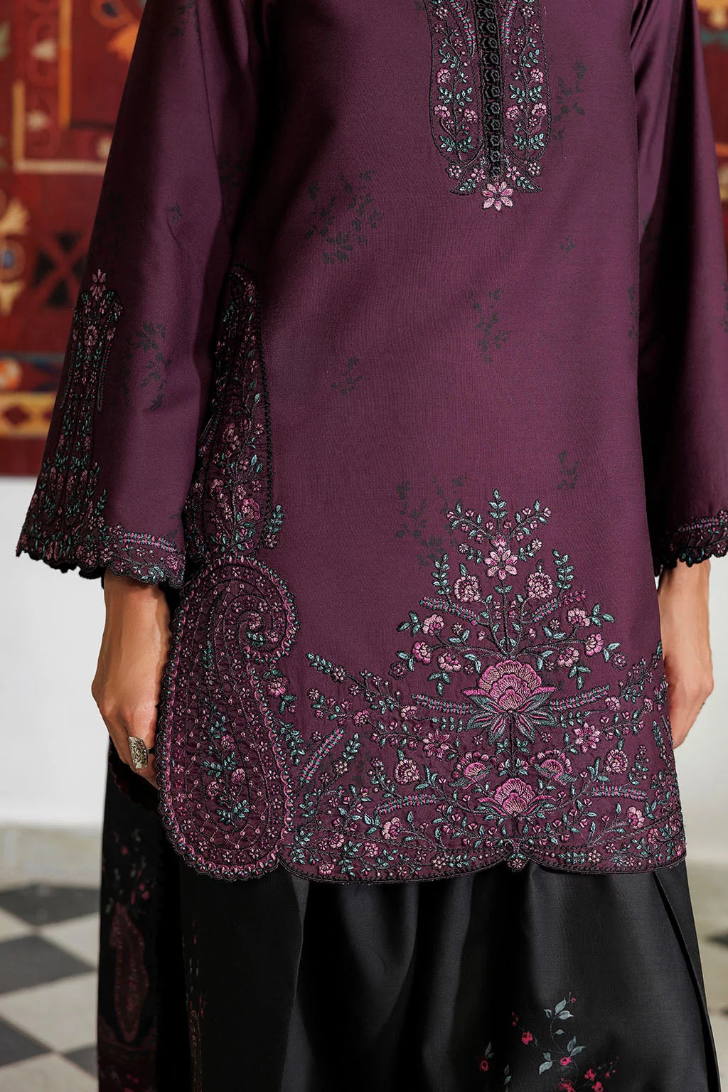 IZNIK FALL '26 - 02